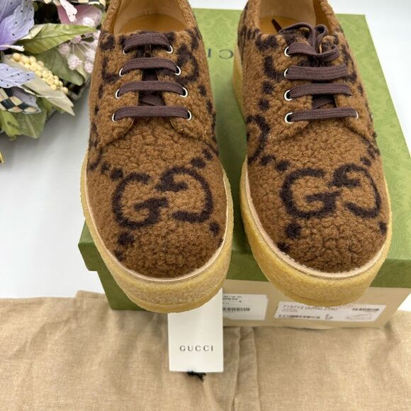 Men’s Gucci wool Shearling lace up shoes size 8, made in Italy - Picture 2 of 9